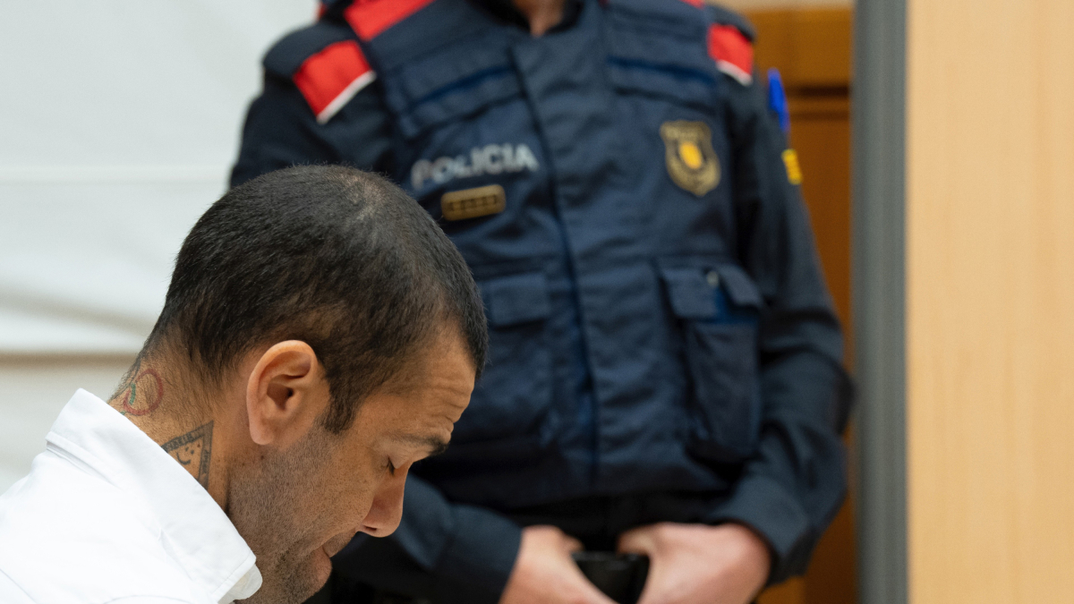 Dani Alves durante el juicio en la Audiencia de Barcelona. EUROPA PRESS/D.Zorrakino.