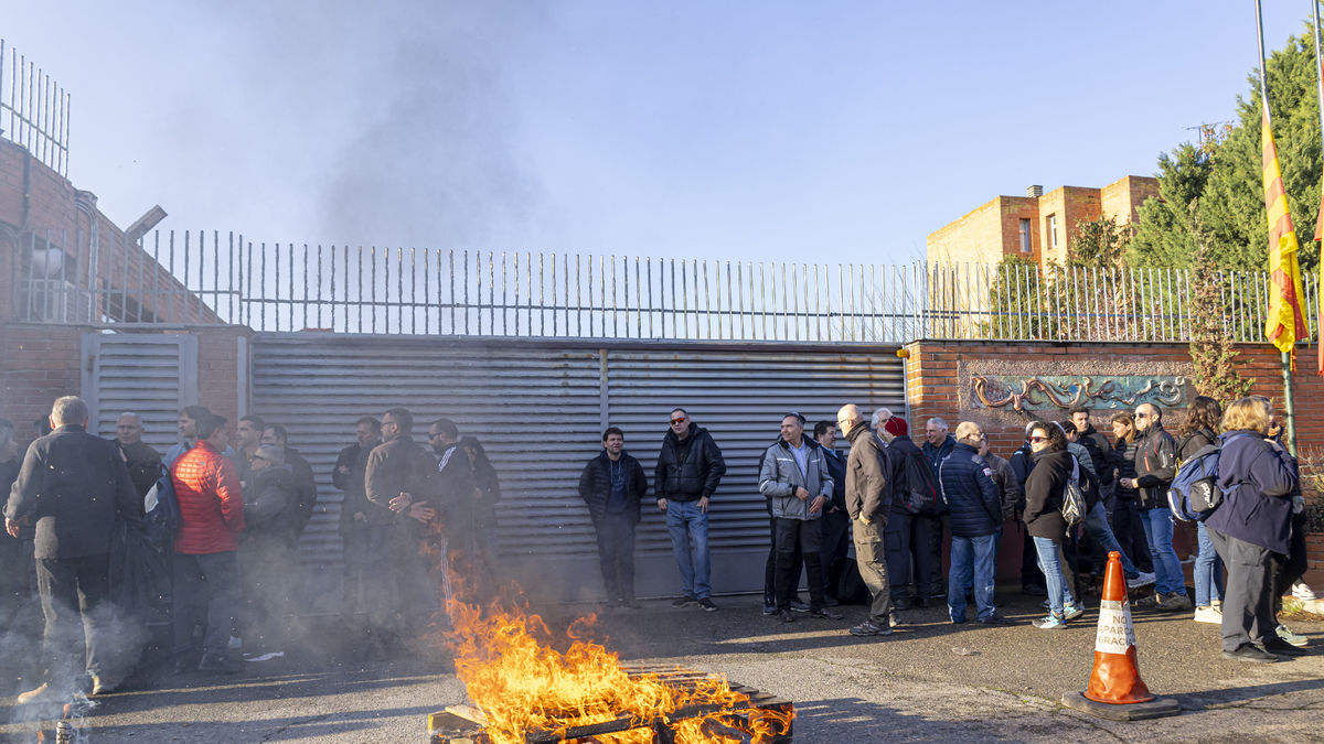 Protesta el 15 de marzo ante las puertas de la prisión de Lleida. - JORDI ECHEVARRIA