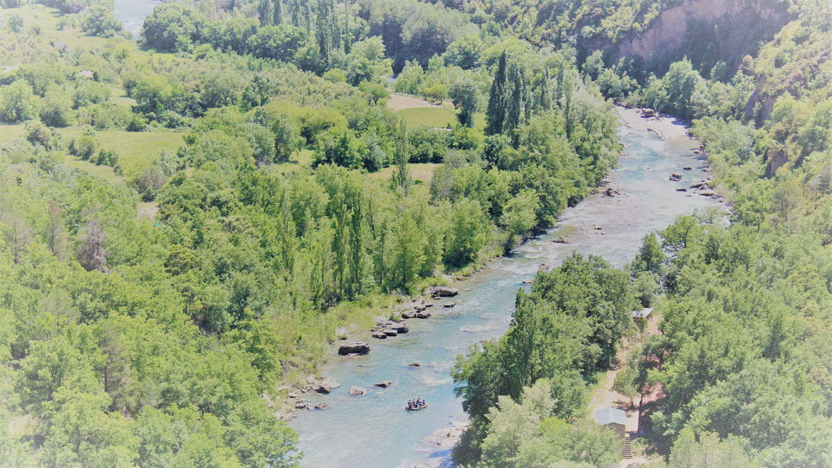 El proyecto inicial planteaba represar diez kilómetros del Ésera. - SEGRE