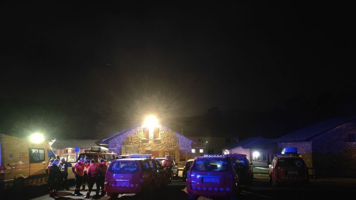 Trobat amb hipotèrmia després de sortir a passejar a Montferrer - BOMBERS