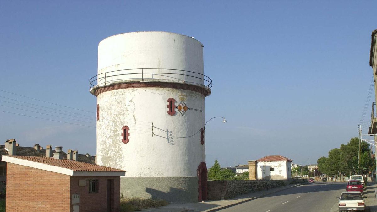 El depósito de agua de Cervera. - X.S.