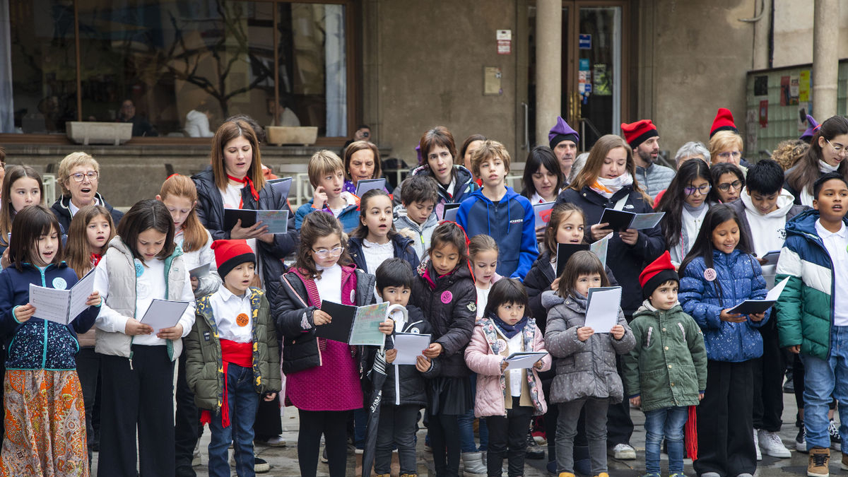 La Coral Infantil Nova Cervera durante su actuación en la capital de la Segarra. - AGUSTÍ CUCURULLS