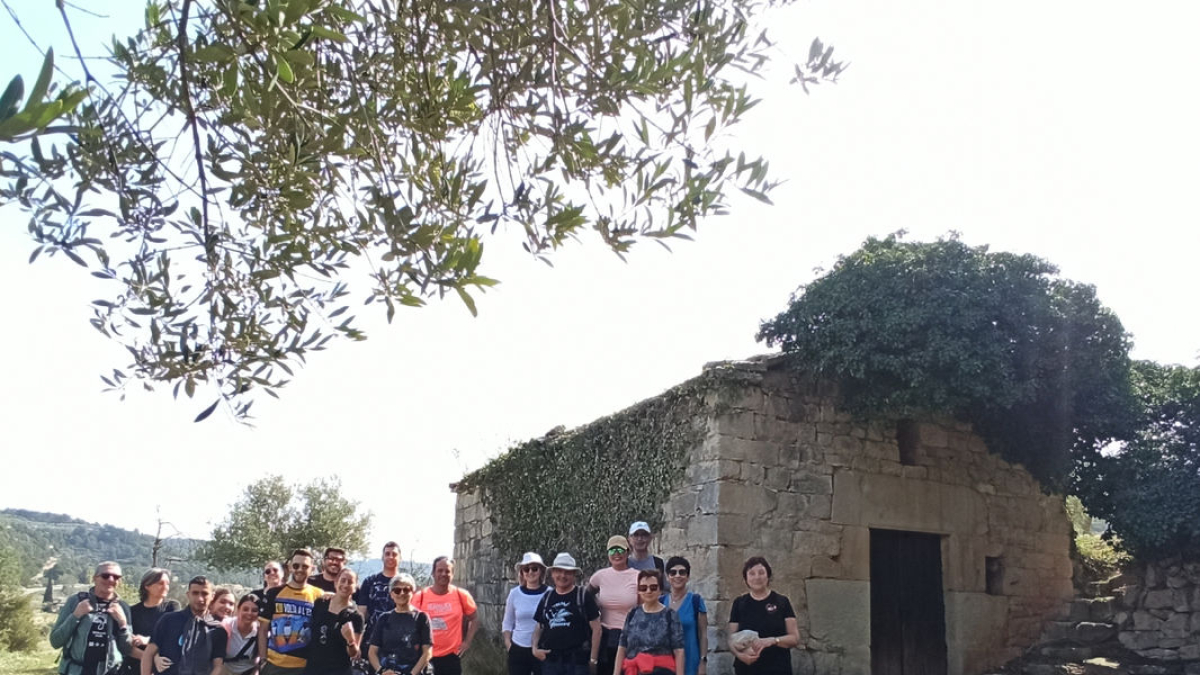 La primera caminata fue un gran éxito con unos veinte inscritos. - AJUNTAMENT DE VALLBONA DE LES MONGES