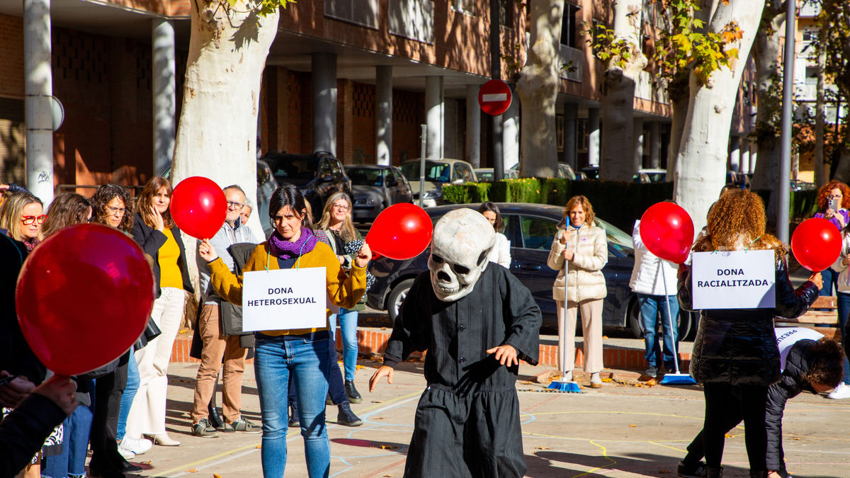 Foto d’arxiu de l’acte contra les violències masclistes i LGTBI-fòbiques a Pardinyes el 25N passat. - GERARD HOYAS