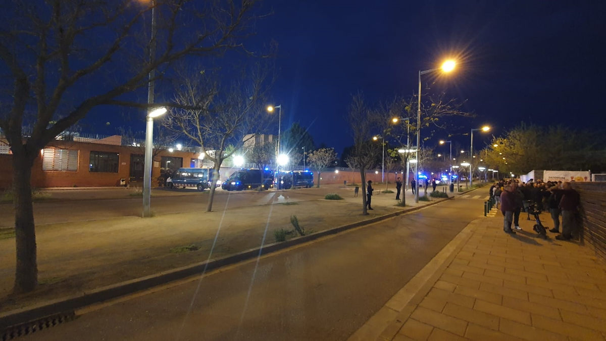 Mossos d’esquadra es van desplegar ahir davant la presó de Ponent per evitar un nou bloqueig.