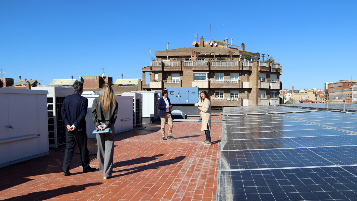 Unes plaques solars recent instal·lades.