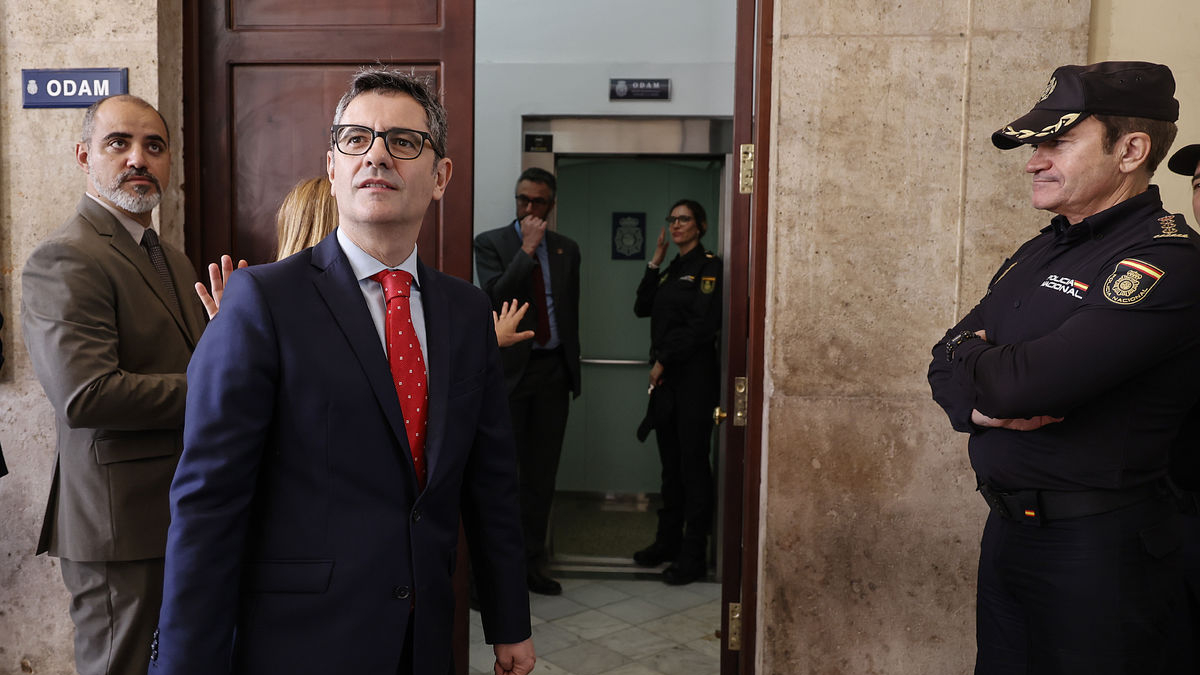 El ministro Félix Bolaños, ayer en Valencia. - ROBER SOLSONA / EUROPA PRESS