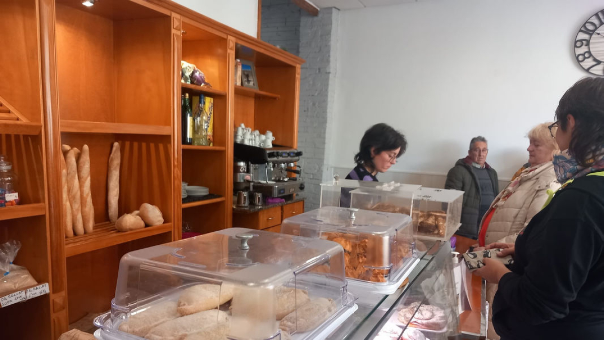 La fleca de Bovera, que va reobrir el gener del 2023 després d’estar un any tancada. - O.A.