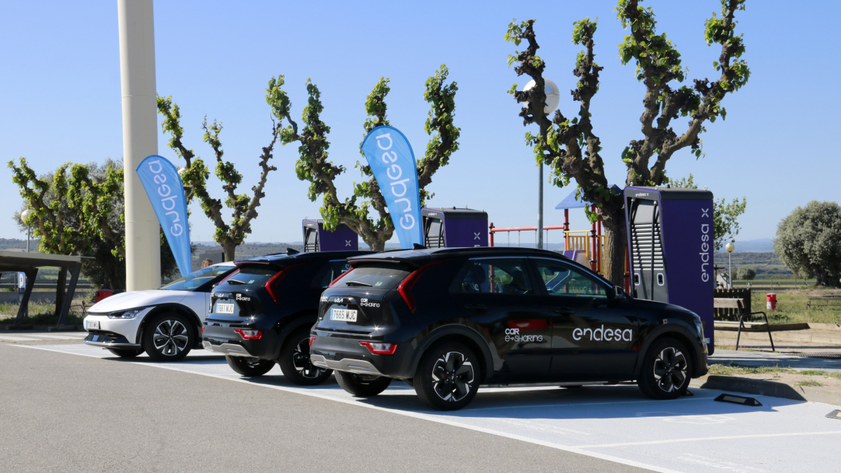 La instalación tiene capacidad para 6 vehículos y permite cargar a la batería para recorrer más de 100 km en 5 o 10 minutos.