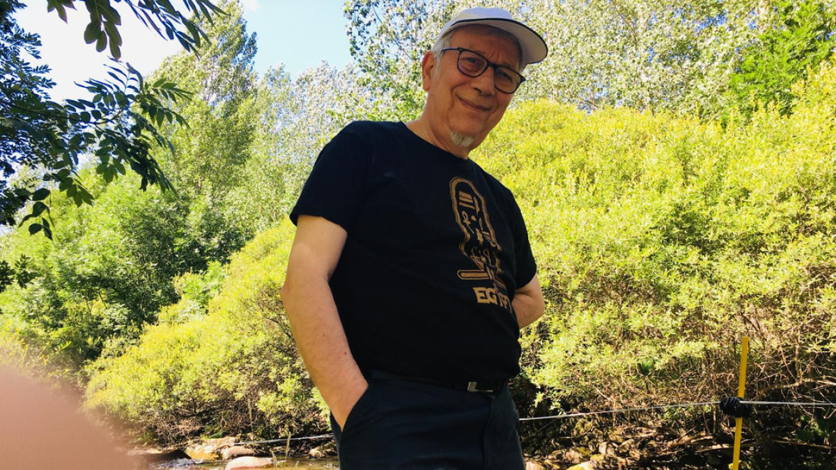 L’escriptor Josep Borrell, autor del poemari ‘Retorn a l’alba’.