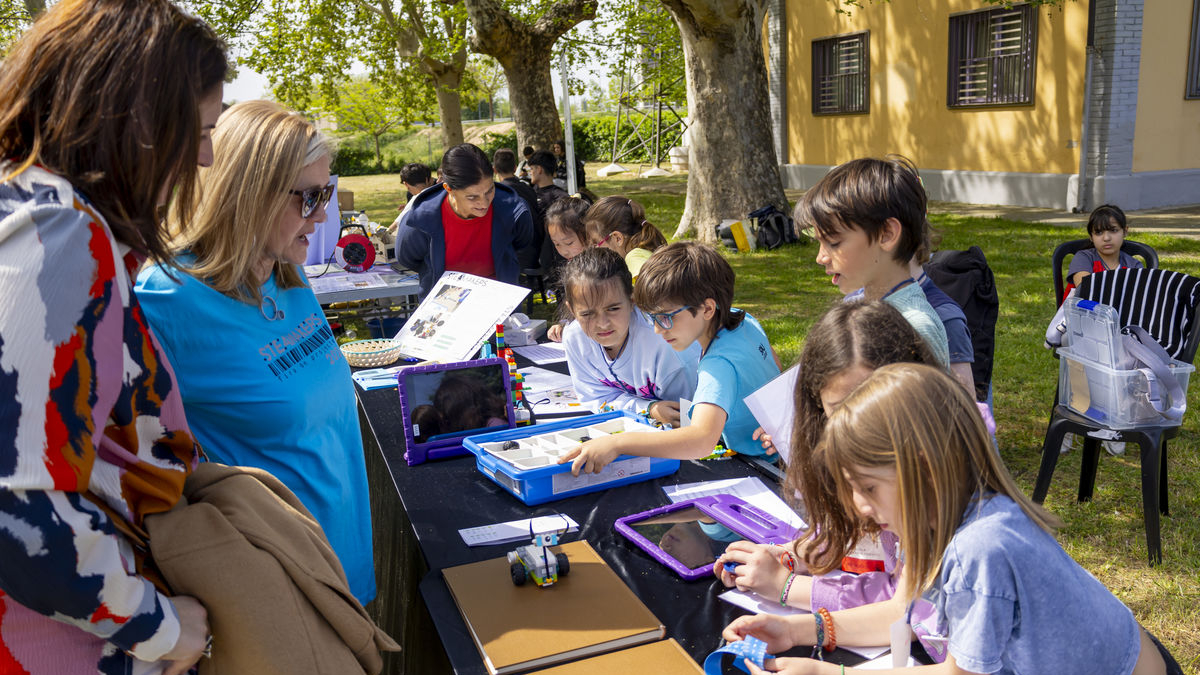 Nou centres de Lleida participen en la primera Fira STEAMaker - REDACCIÓ XXII