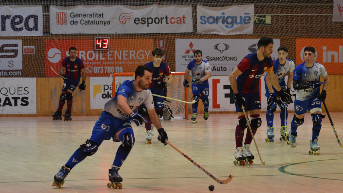 Xavi Aragonès, que va anotar dos gols crucials, el segon que significava el 4-4, munta un contraatac. - SEBAS MONCUSÍ