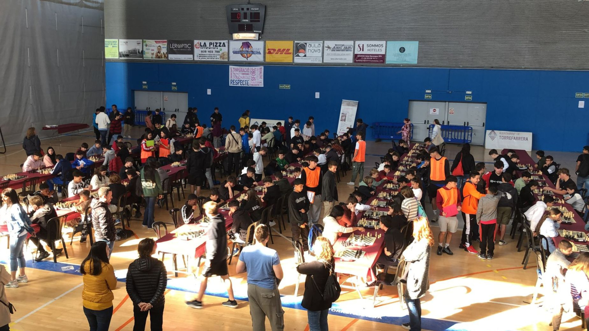 Una imagen del torneo de ajedrez disputado en el pabellón Manel Bosch de Torrefarrera.