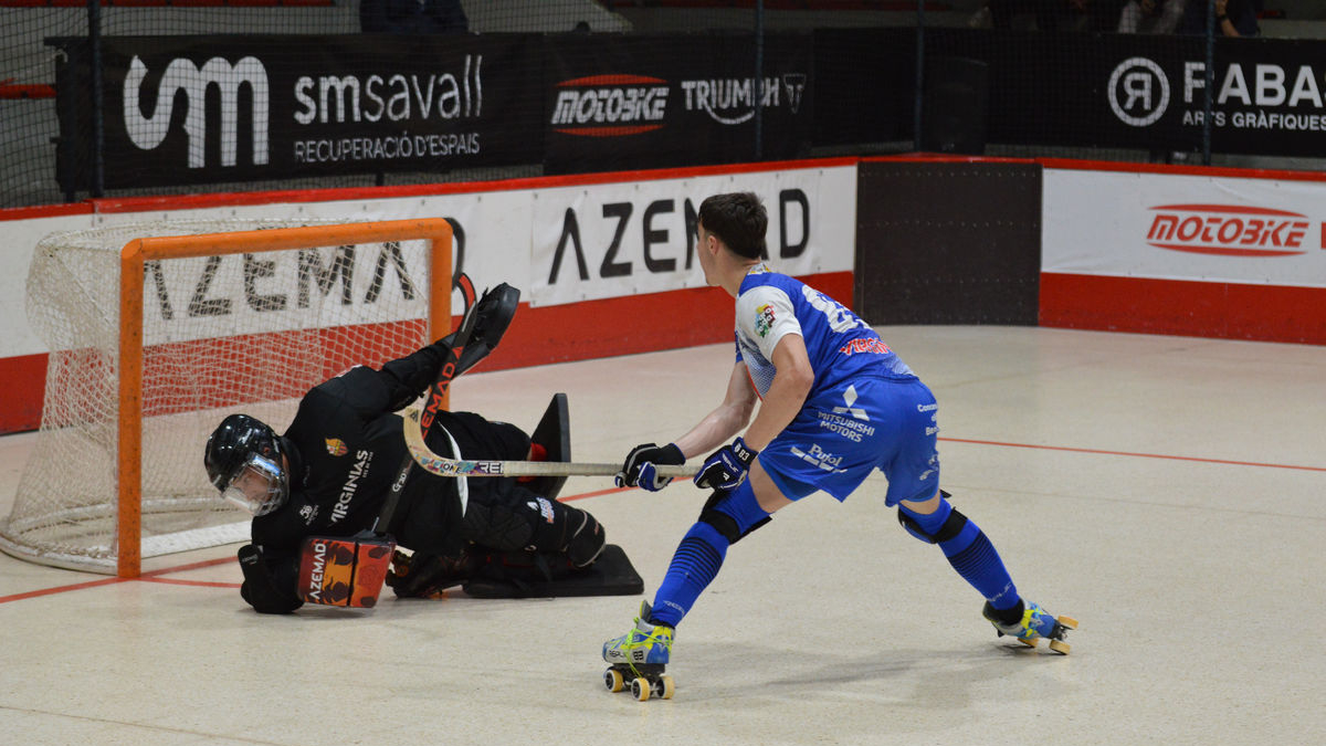 Sergi Folguera va posar al davant el seu equip al transformar magistralment una falta directa. - SEBAS MONCUSÍ