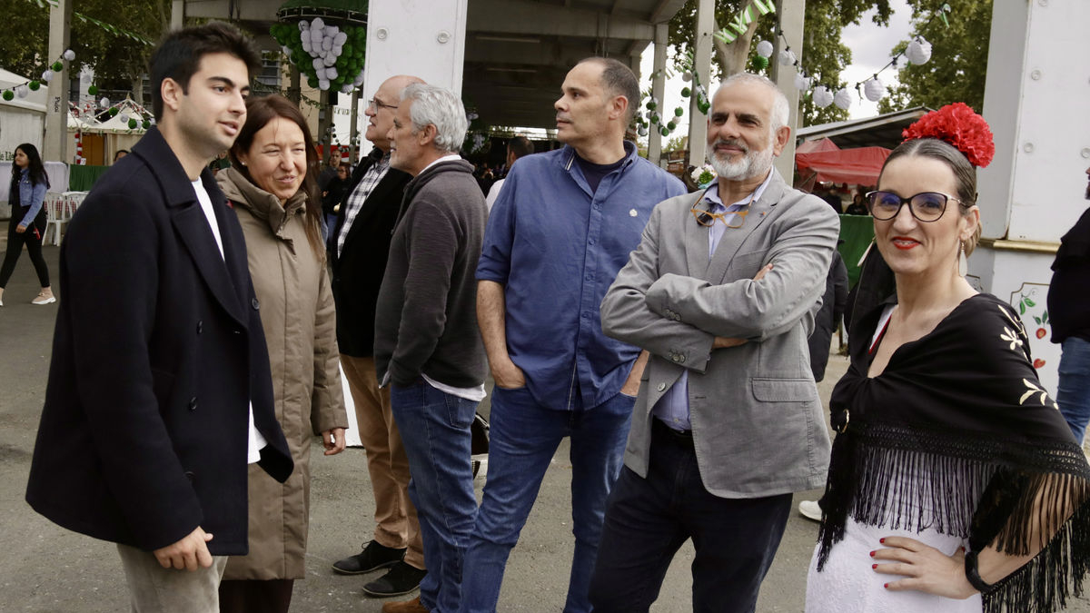 Carrizosa visitó ayer la Feria de Abril de Lleida. - JORDI PUJOLAR/ACN