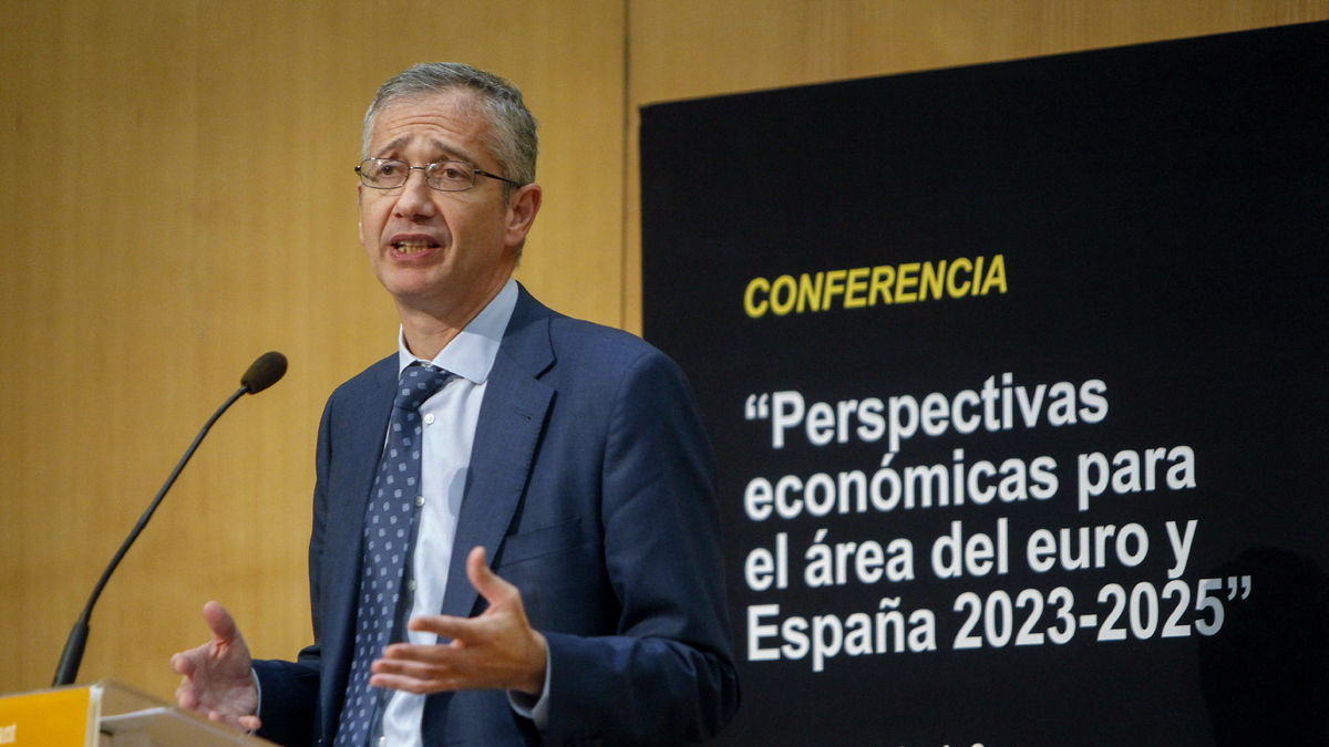 El gobernador del Banco de España, Pablo Hernández de Cos, durante una de sus últimas conferencias. - EFE/MORELL