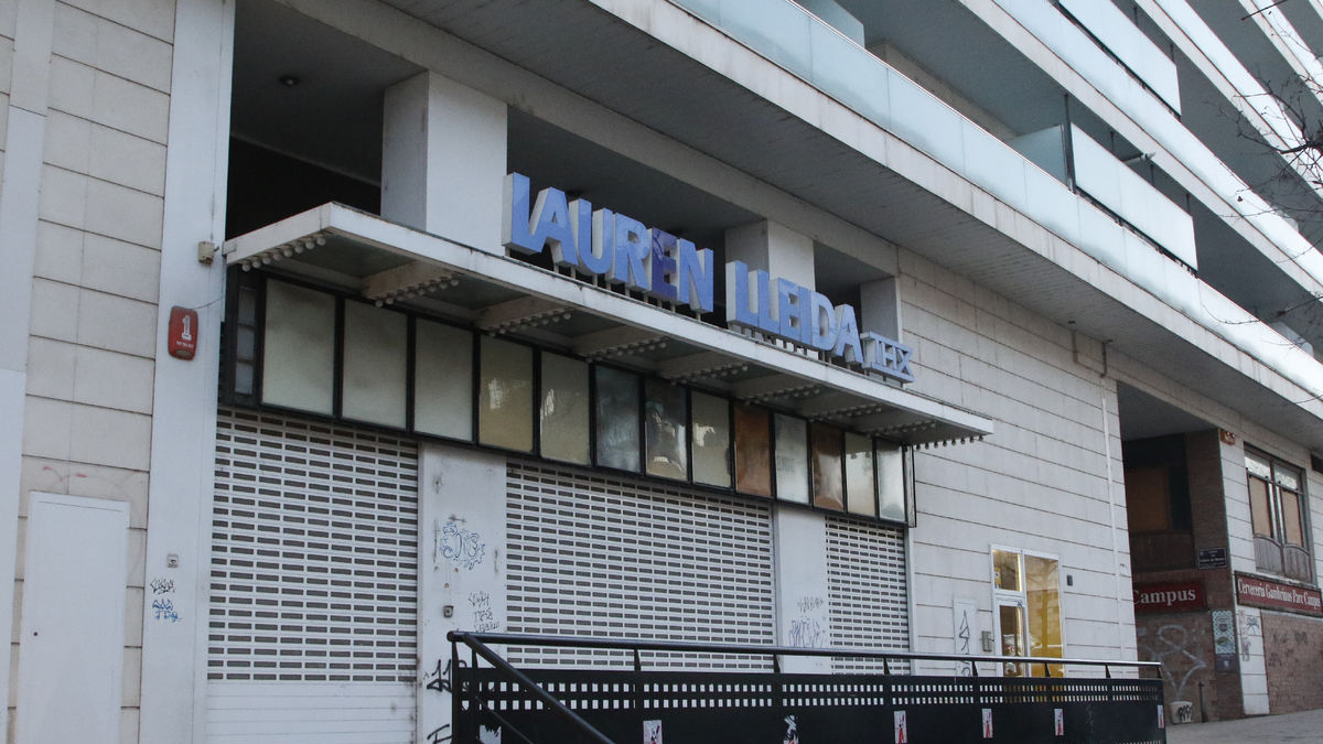 Els antics multicines estan tancats des del juliol del 2015. - AMADO FORROLLA