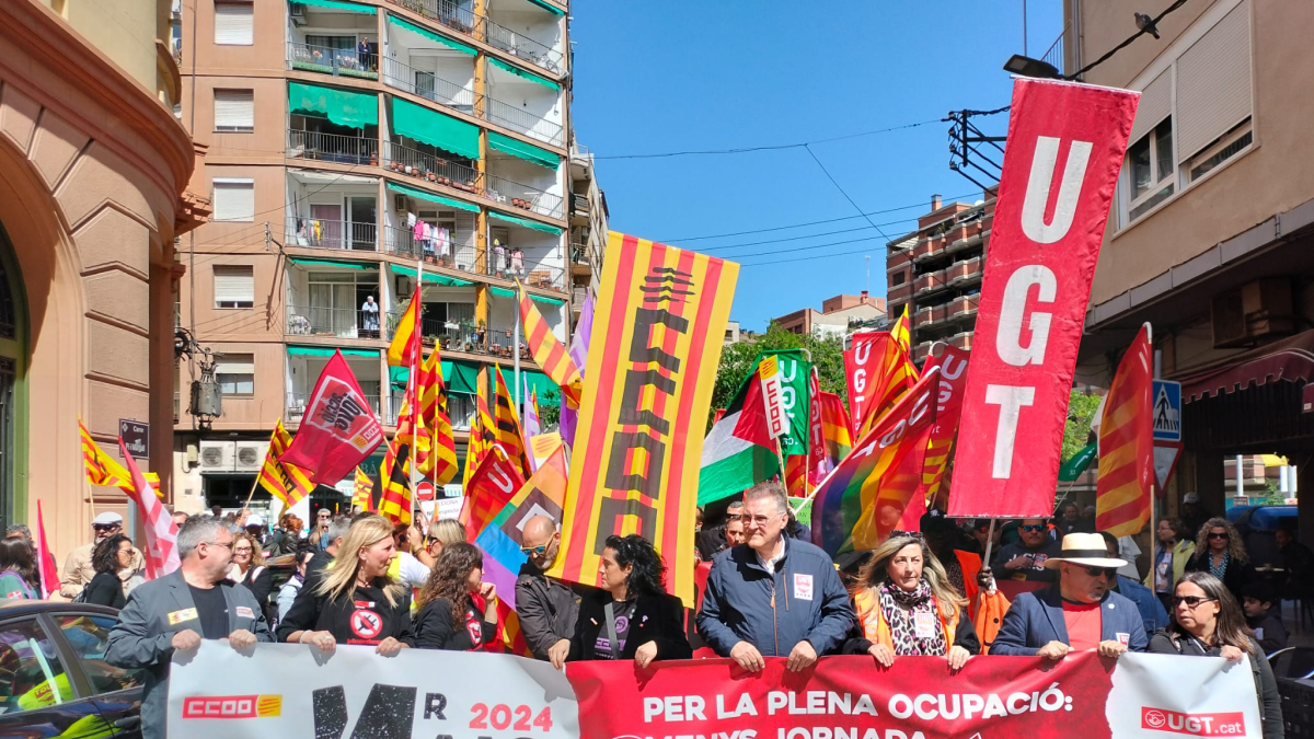 CCOO y UGT en la marcha unitaria con motivo del 1 de Mayo en Lleida.