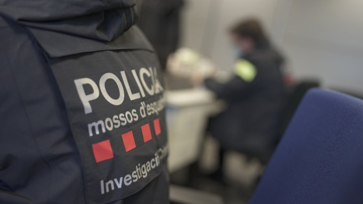 Agentes de los Mossos d'Esquadra en una imagen de archivo.