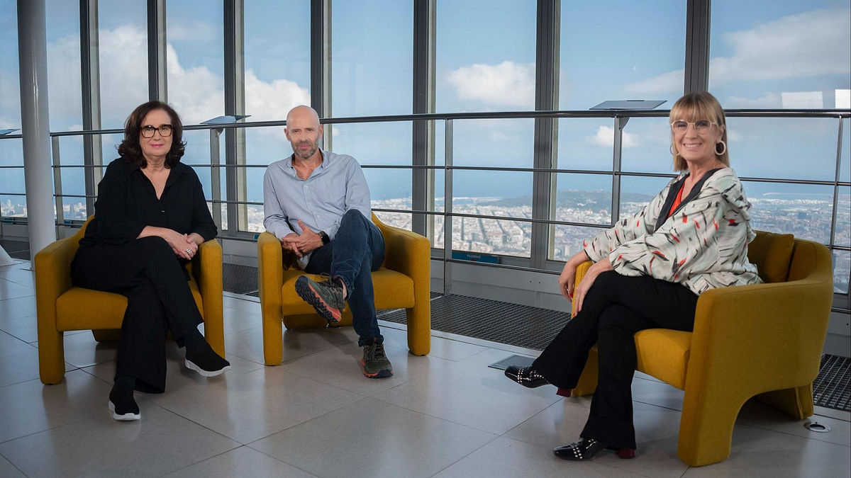 Elisenda Roca y Eduard Farelo, entrevistados por Gemma Nierga. - RTVE CATALUNYA