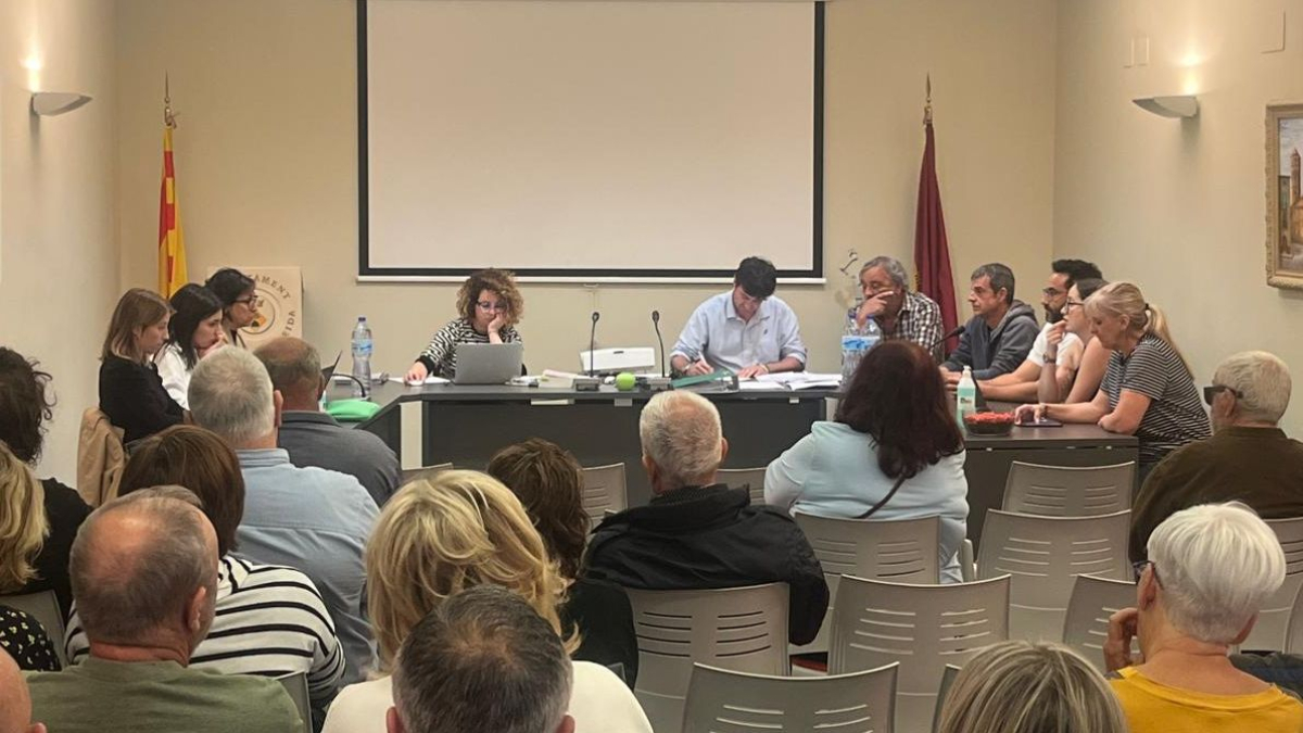 El ple que va incloure el sorteig de les meses per al 12M