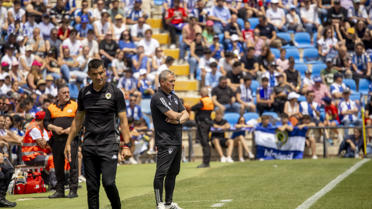 Viadero, durant el partit davant de l’Hèrcules al Rico Pérez. - JORDI ECHEVARRIA