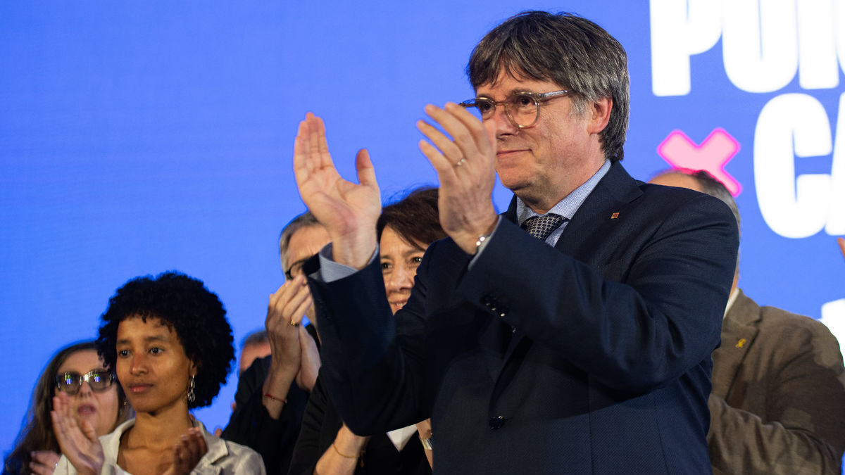 Puigdemont celebrando el resultado electoral de su partido en un acto en Argelèrs. - EUROPA PRESS