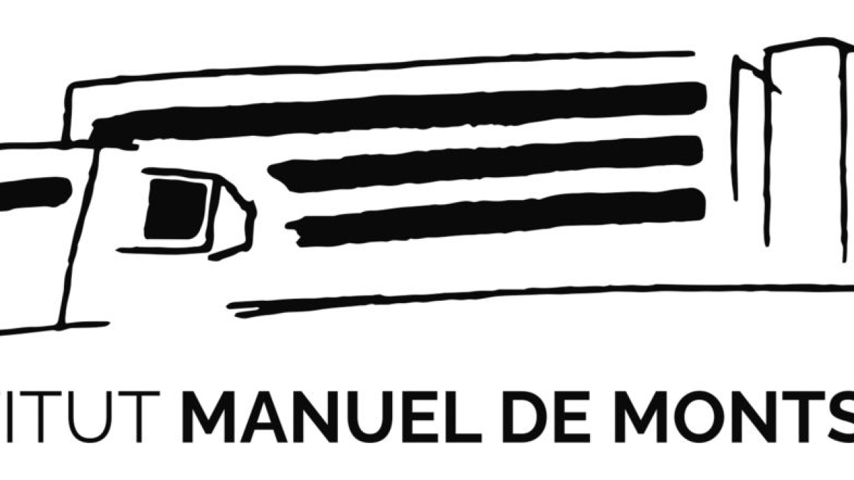 Alumnes del Montsuar i altres de locals al centre de Viljandi (Estònia). - INSTITUT MANUEL DE MONTSUAR