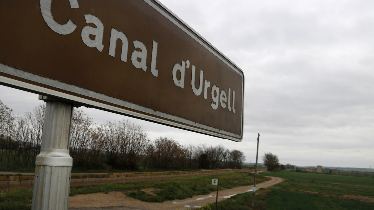 El canal de Urgell a su paso por Anglesola