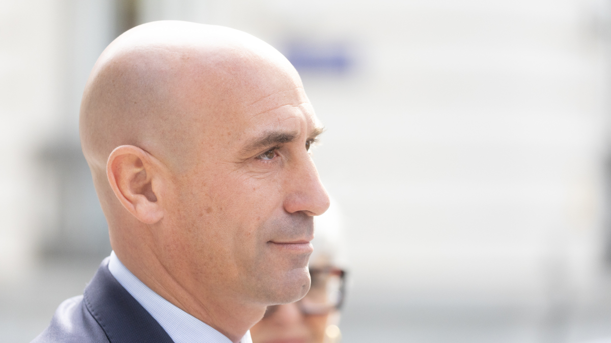 El expresidente de la Real Federación Española de Fútbol (RFEF), Luis Rubiales, a su llegada a la Audiencia Nacional.