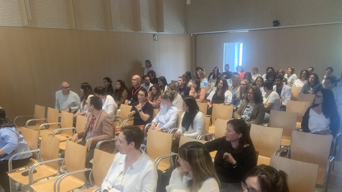 El simposi es va celebrar ahir a l’hospital SJD de Lleida amb 60 persones i unes altres 70 virtualment. - MARC CARBONELL