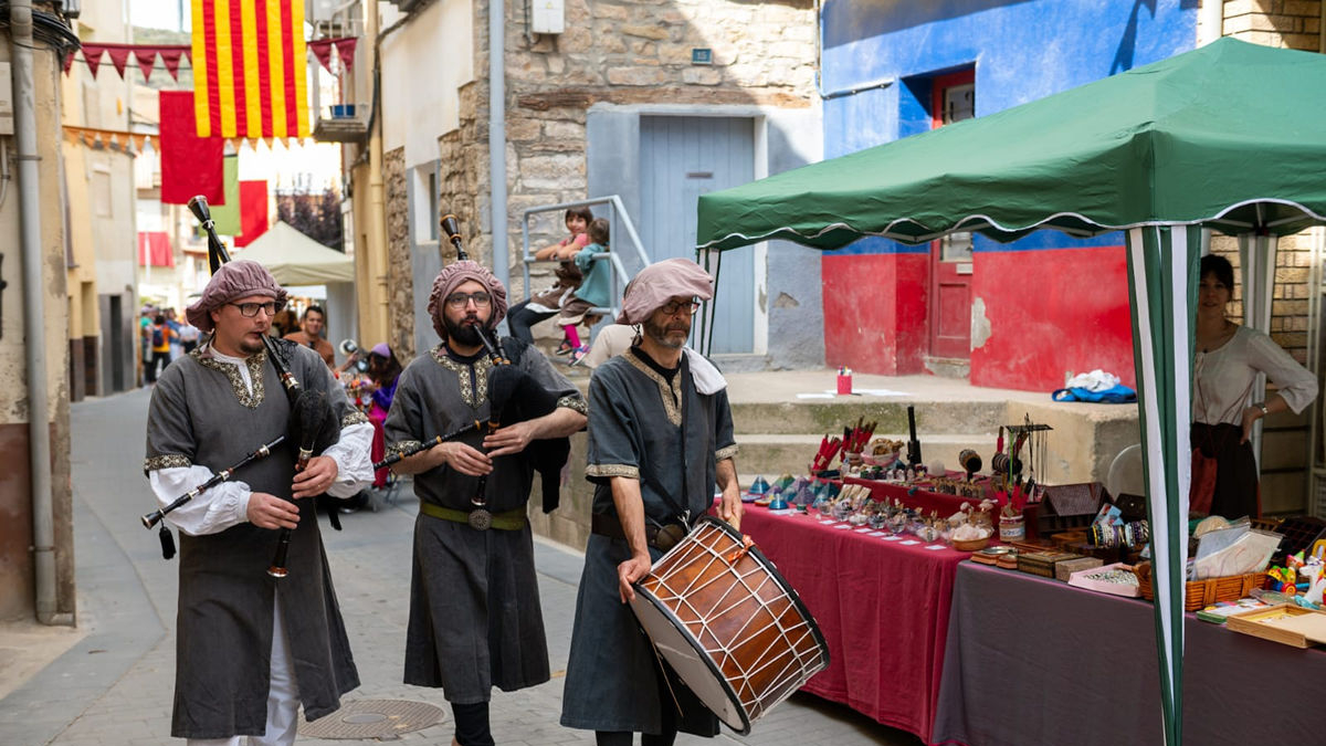 Parades de productes gastronòmics i tallers d’oficis tradicionals ahir a Aitona. - AJUNTAMENT D’AITONA