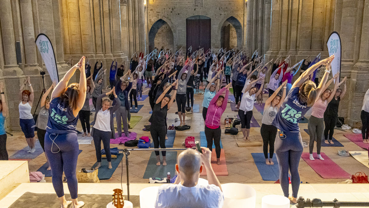 Assistents a la sessió d’ahir que va tenir com a escenari la nau central de la Seu Vella. - JORDI ECHEVARRIA