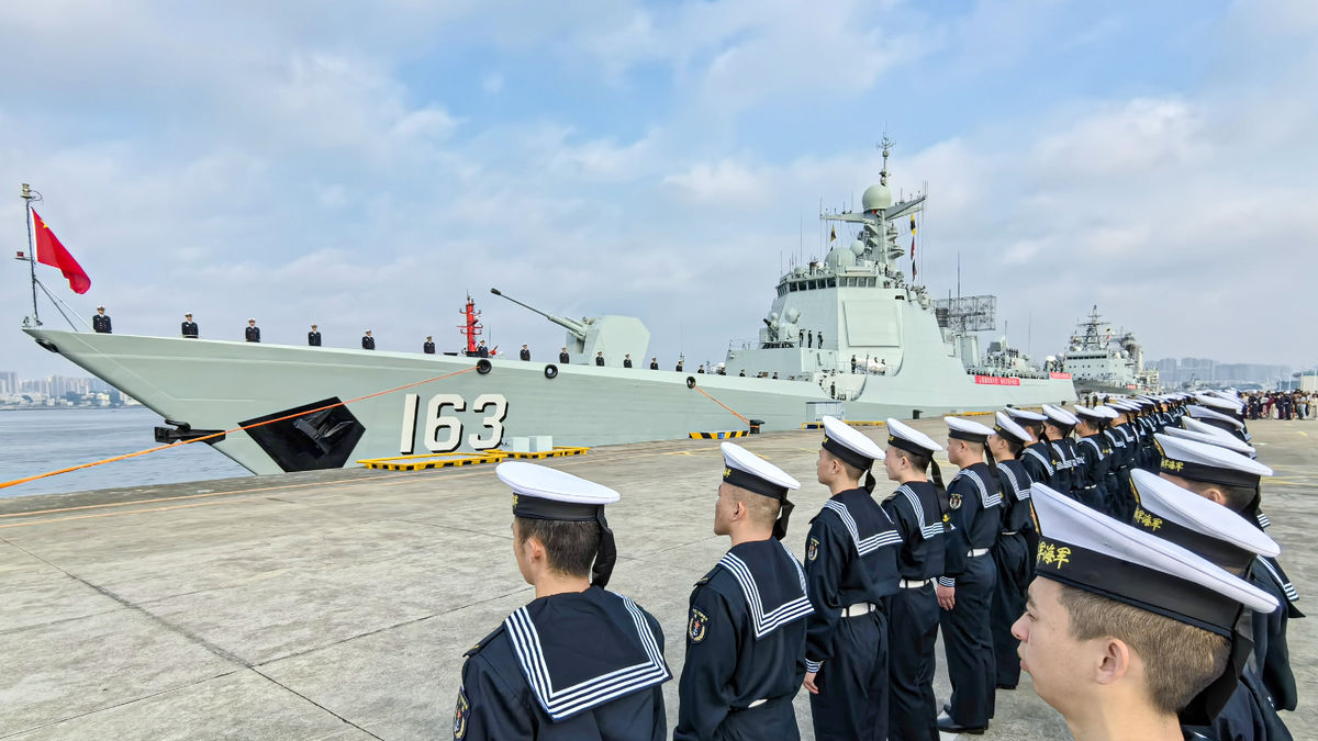 L’Armada de l’Exèrcit xinès al port militar de Zhanjiang. - EUROPA PRESS