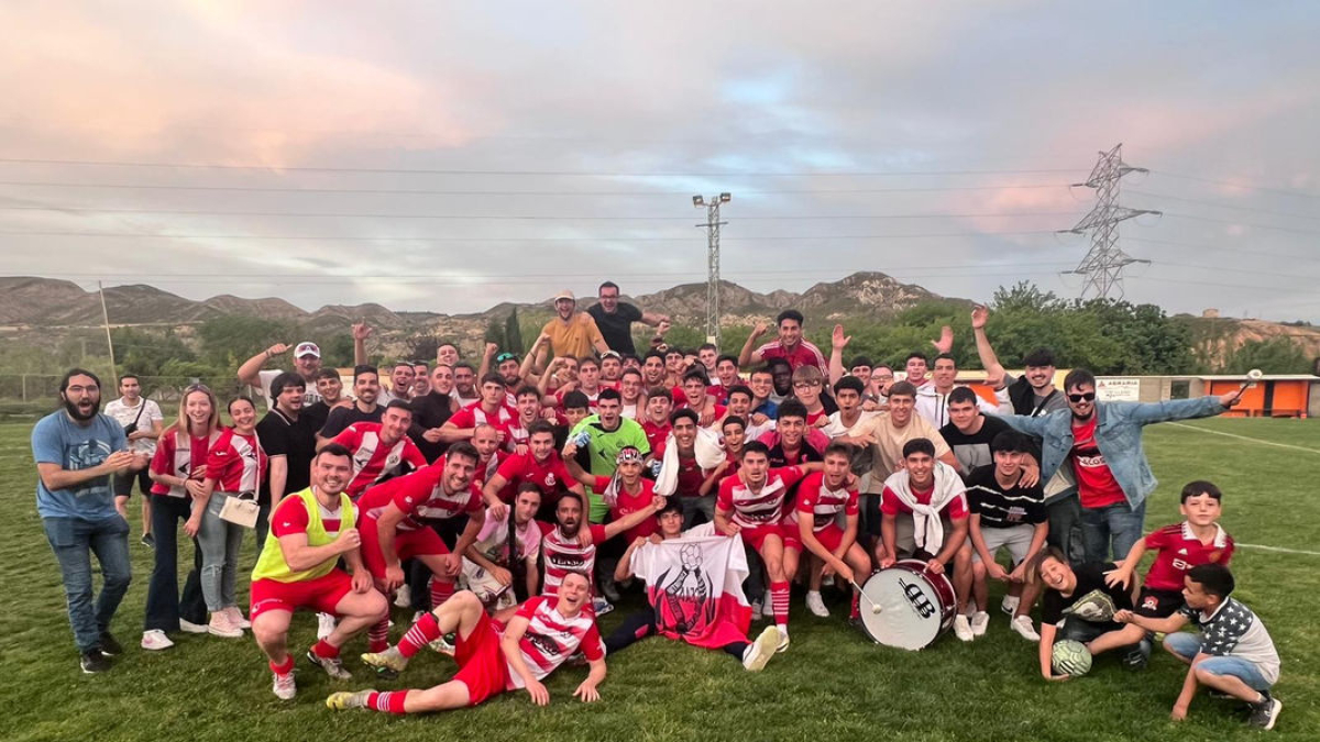 L’Athletic Almacelles celebra l’ascens el 12 de maig passat al guanyar el Pinyana 0-1 amb gol d’Íker.
