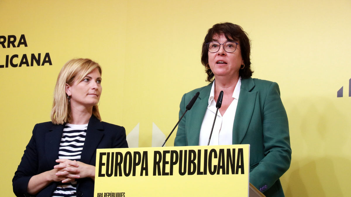 La candidata d’ERC a les europees, Diana Riba, acompanyada de la portaveu del partit, Raquel Sans. - ACN