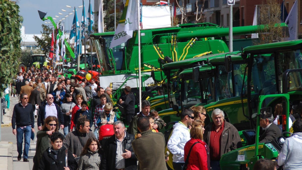 Imagen de maquinaria agricola en una de las ediciones de la Fira de Sant Josep de Mollerussa. - SEGRE