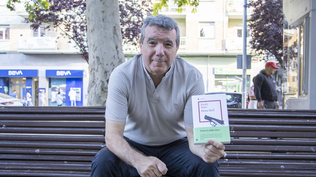 El leridano Emili Bayo presenta en Lleida su nueva novela, 'Pasta fàcil' - UNAI LALLANA