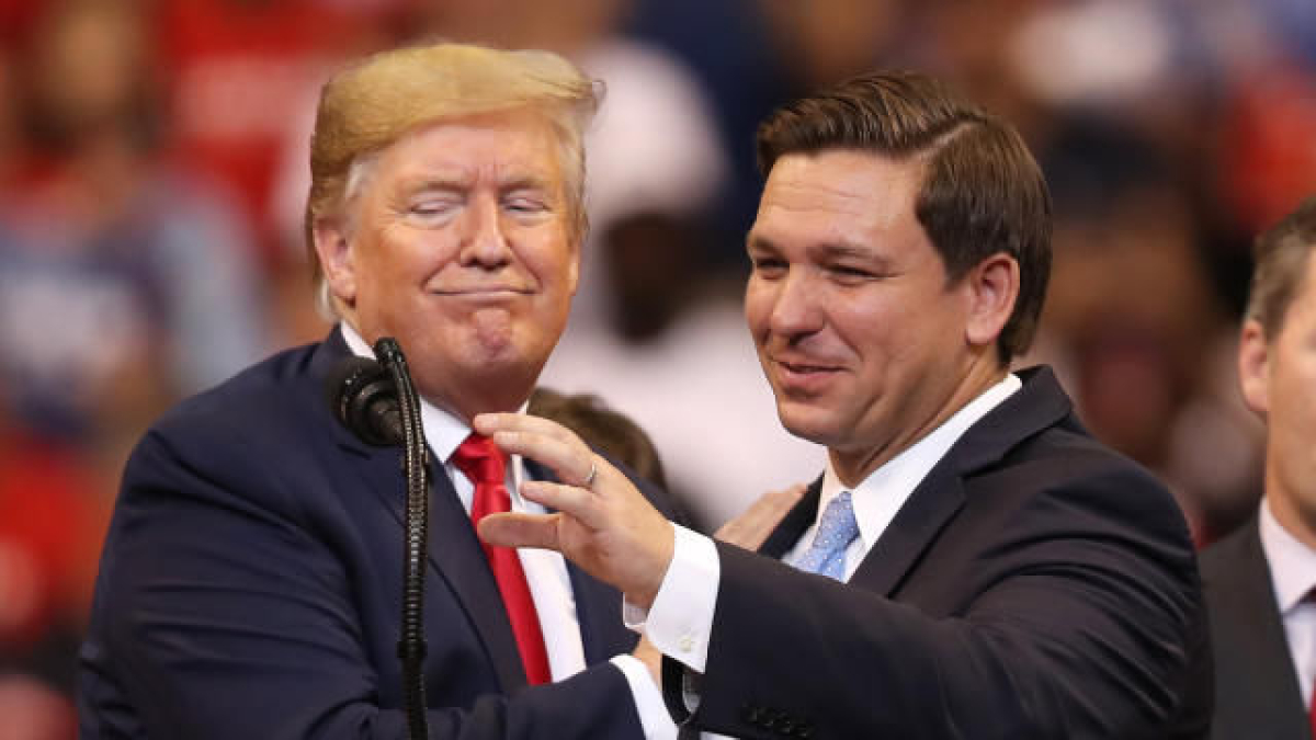 Donald Trump con Ron DeSantis, en un mitin republicano. - GETTY
