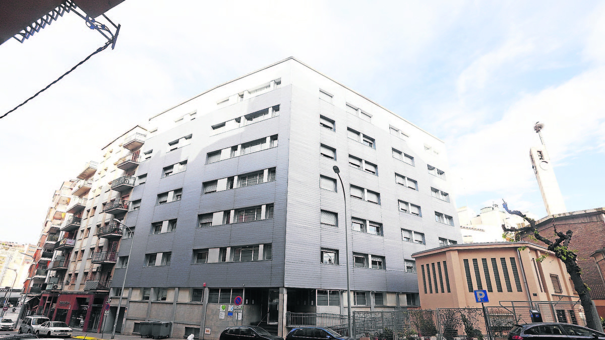 Hospital sociosanitari Nadal Meroles, al carrer Acadèmia. - SEGRE