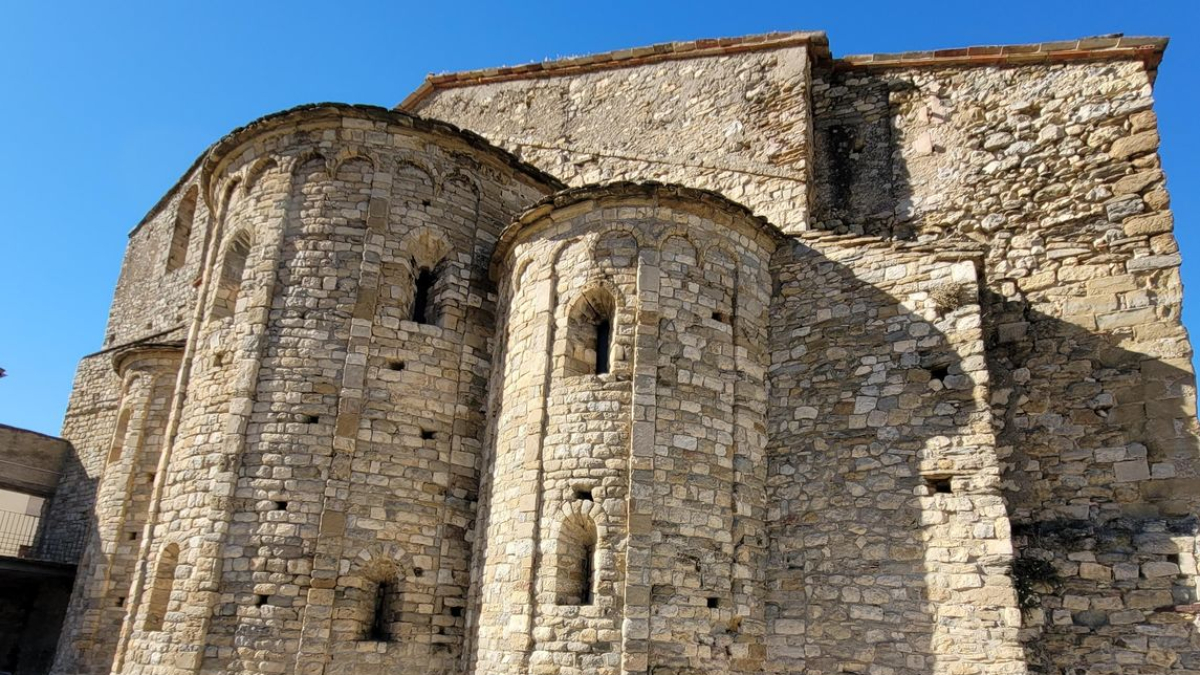 L’església romànica de Santa Maria a Llimiana va ser bastida al segle XI - LLUÏSA PLA