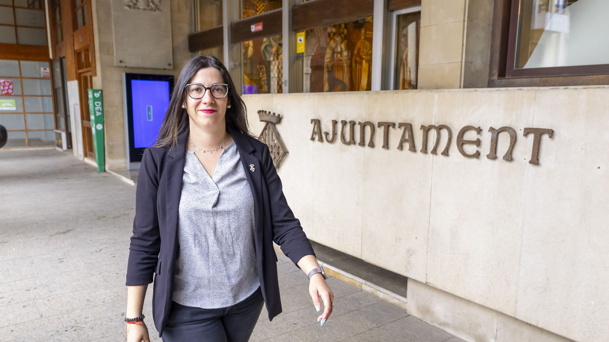 L’alcaldessa de Balaguer, Lorena González, que ahir va ‘plantar’ la citació del jurat de regs. - JORDI ECHEVARRIA