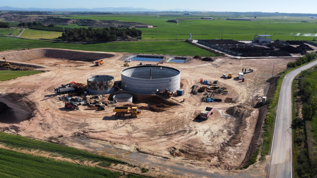 Ramaders d’Alcarràs construeixen una planta de biogàs i tramiten l’ampliació de la de compostatge.