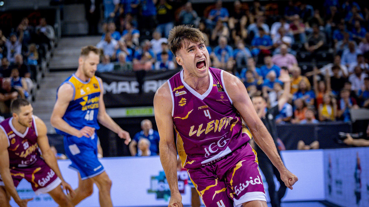 Rafa Villar seguirà, tret de sorpresa, defensant la samarreta bordeus del Força Lleida. - FEB