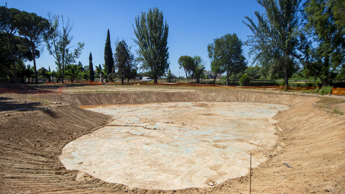Una de les basses d’aigua que s’han construït durant les obres de renaturalització de les Basses. - GERARD HOYAS