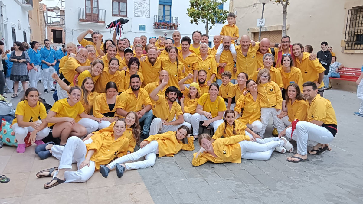 El grupo de miembros de la entidad, después de su participación en la diada de Foix. - MALFARGATS DE PALLARS
