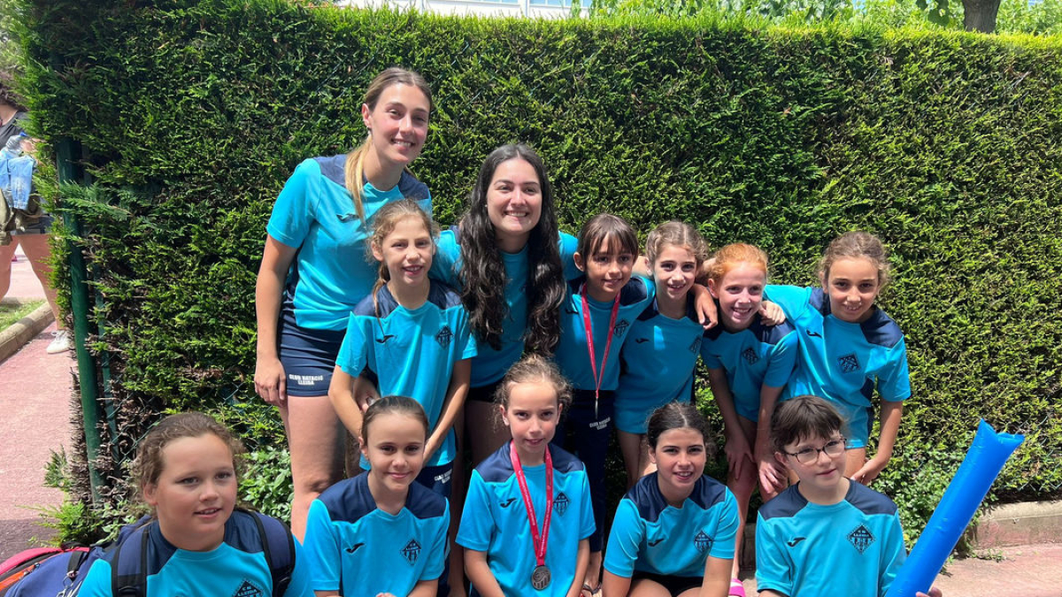 L’equip benjamí de natació artística del CN Lleida.