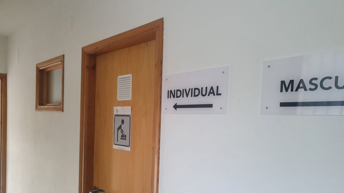 L’entrada del vestidor no-binari, anomenat també individual. - AJUNTAMENT DE VINAIXA