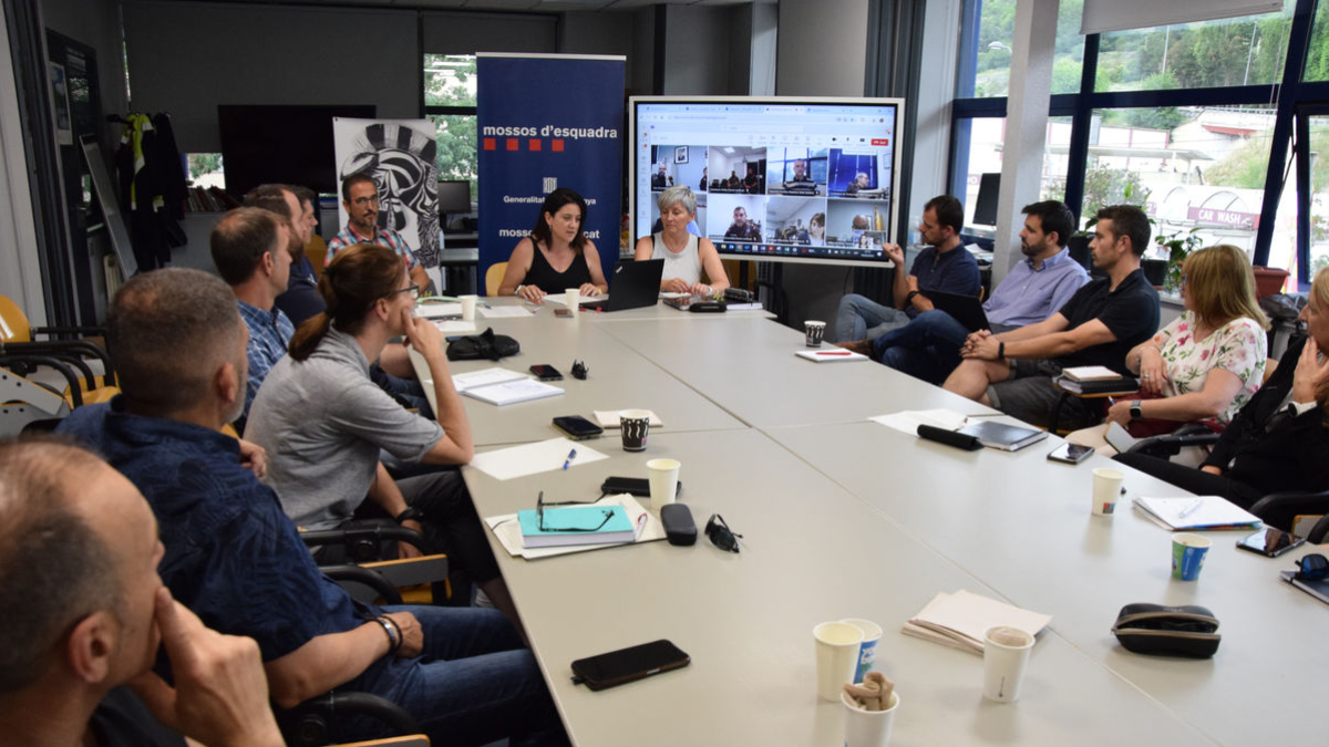 Mossos de l'Alt Pirineu i Aran reben formació per tractar trastorns - C.SANS