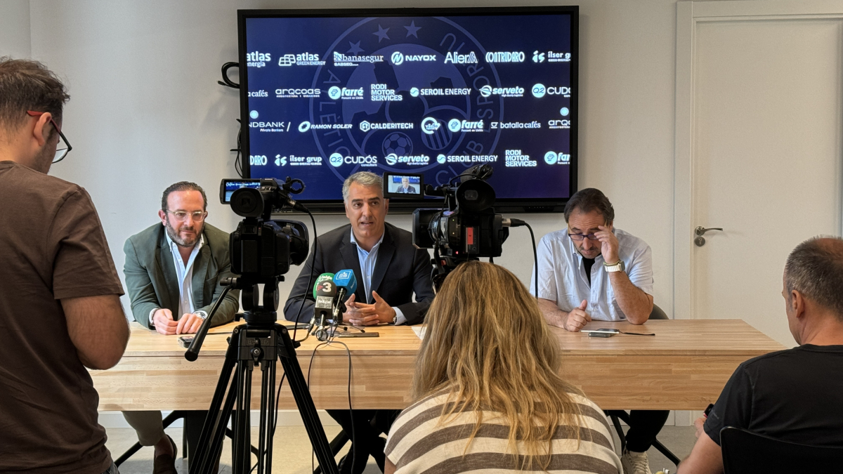Un moment de la roda de premsa de l'Atlètic Lleida.